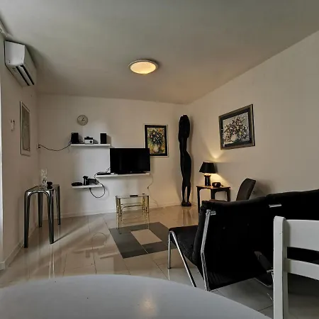 Apartment Luce *